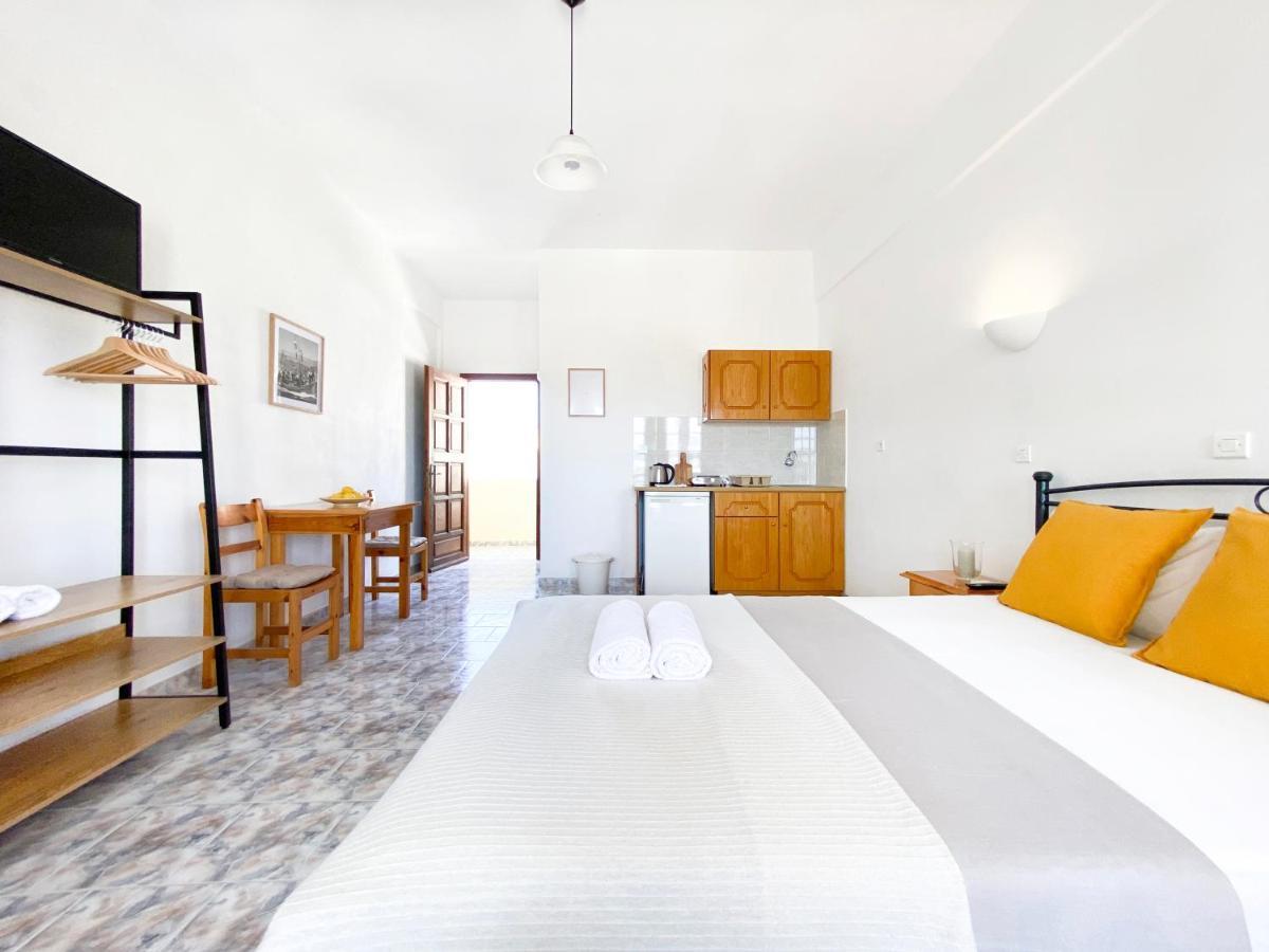 Almyra Villa Perissa  Luaran gambar